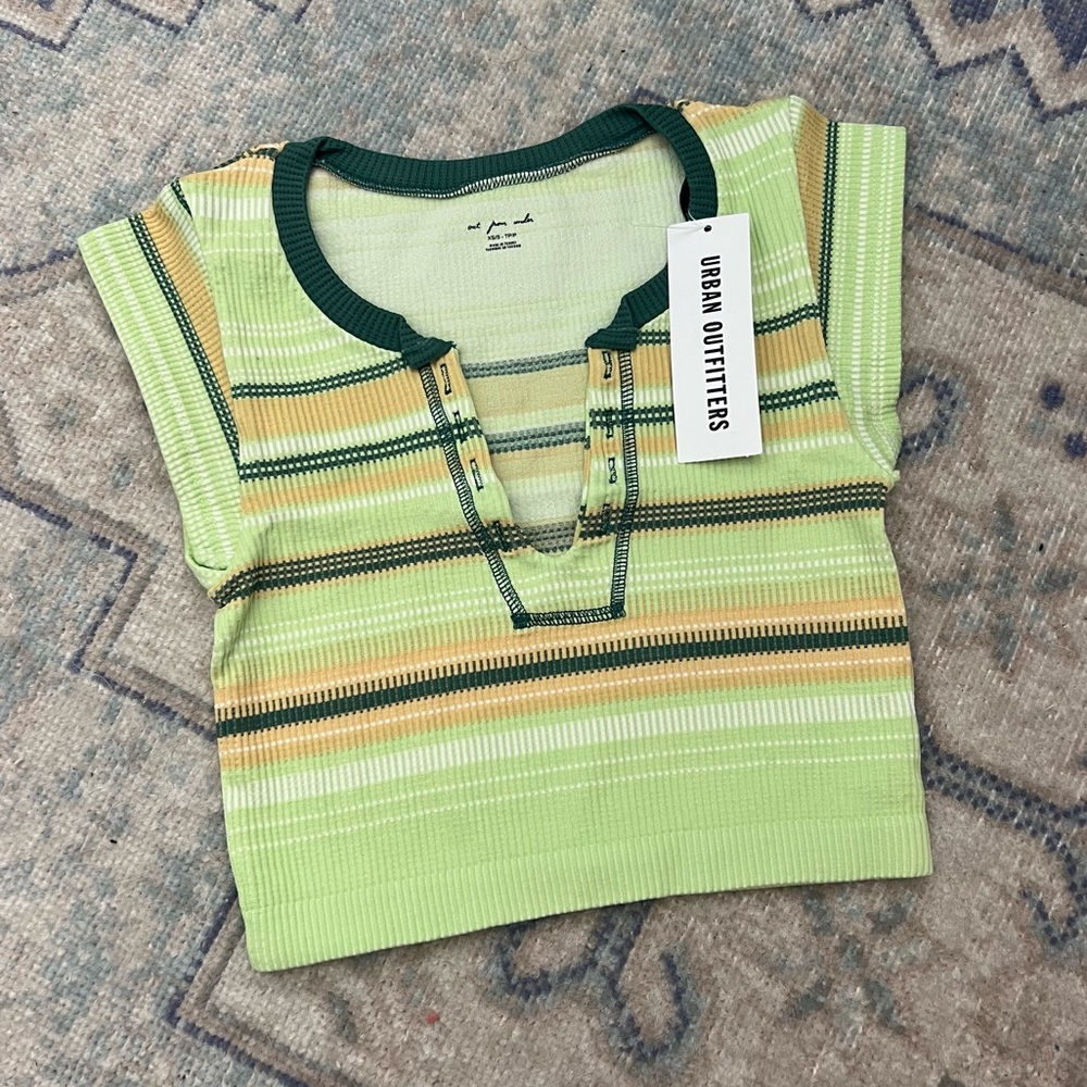Urban Outfitters Go For Gold Cropped Short Sleeve Tee